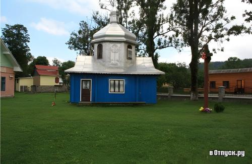 Церковь Св. Параскевы в Космаче